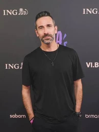 Robert Abigail